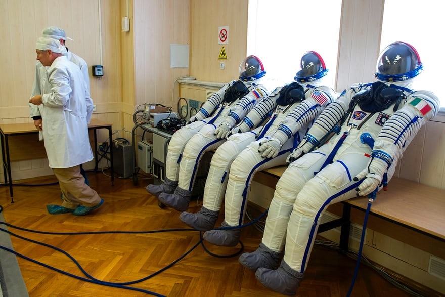 لباس‌های فضانوردی که در پایگاه فضایی قزاقستان +عکس