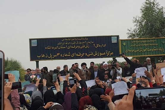 بازدید سرزده رهبر انقلاب از مناطق زلزله زده کرمانشاه