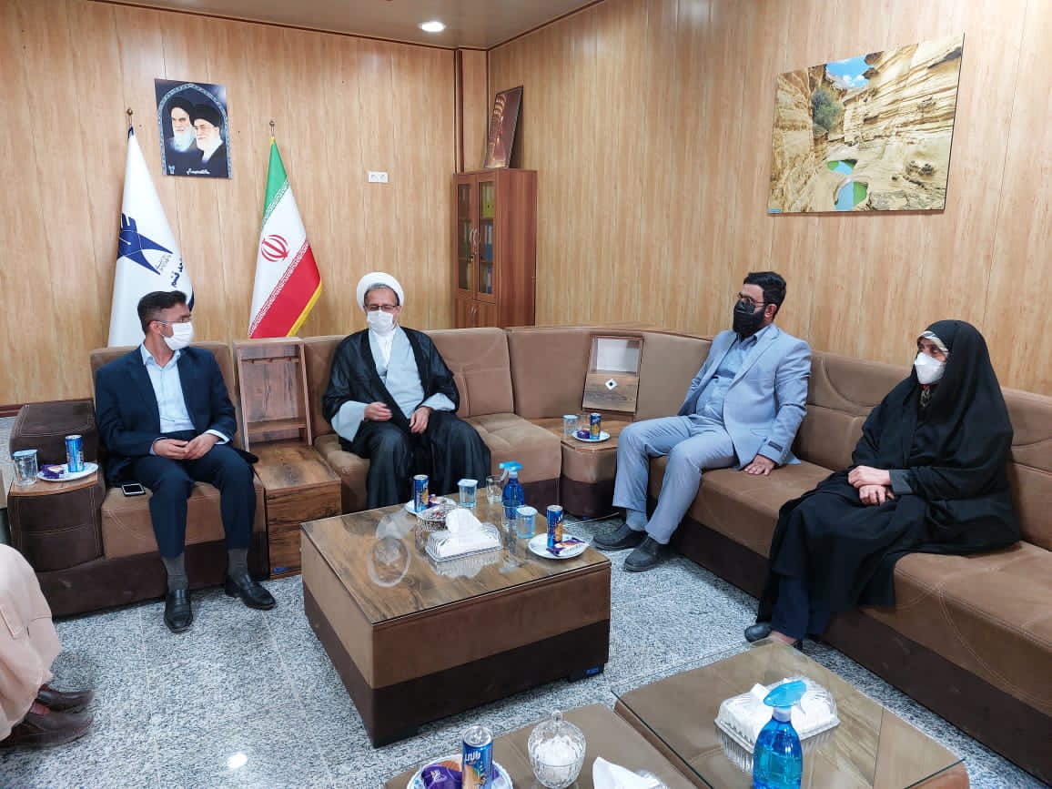 همکاری ستاد امر به معروف با دانشگاهیان سبب مطالبه گری صحیح  کاهش تخلفات اجتماعی خواهد شد