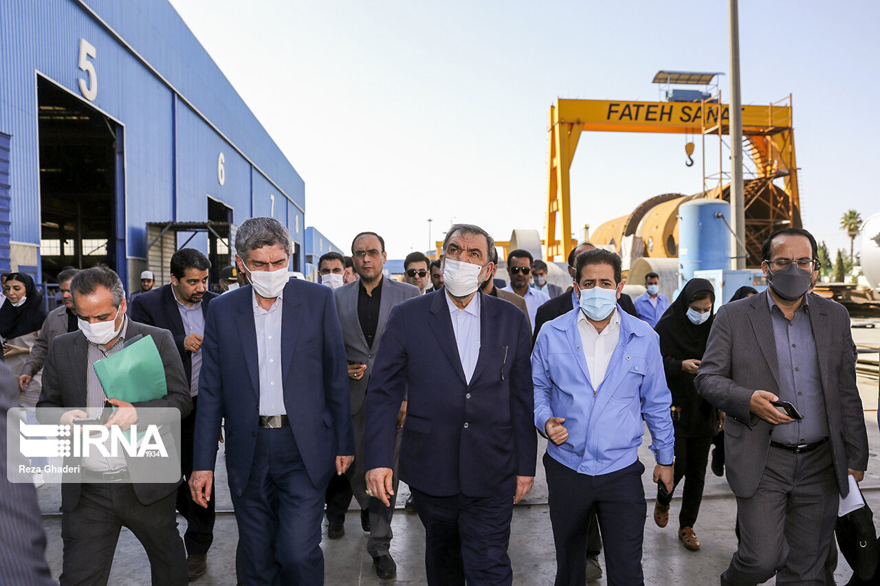 فارس می&zwnj;تواند قطب سلامت کشور شود | استان فارس در پتروشیمی به عسلویه و خوزستان وصل شود