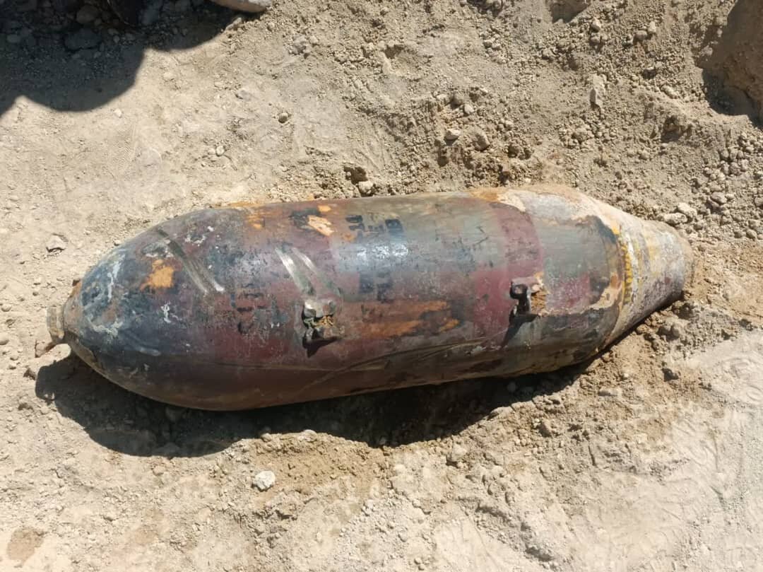 میراث تلخ تاریخ کشف بمب ۵۰ ساله در روستای امیرایوب +فیلم میراث تلخ تاریخ کشف بمب ۵۰ ساله در روستای امیرایوب +فیلم