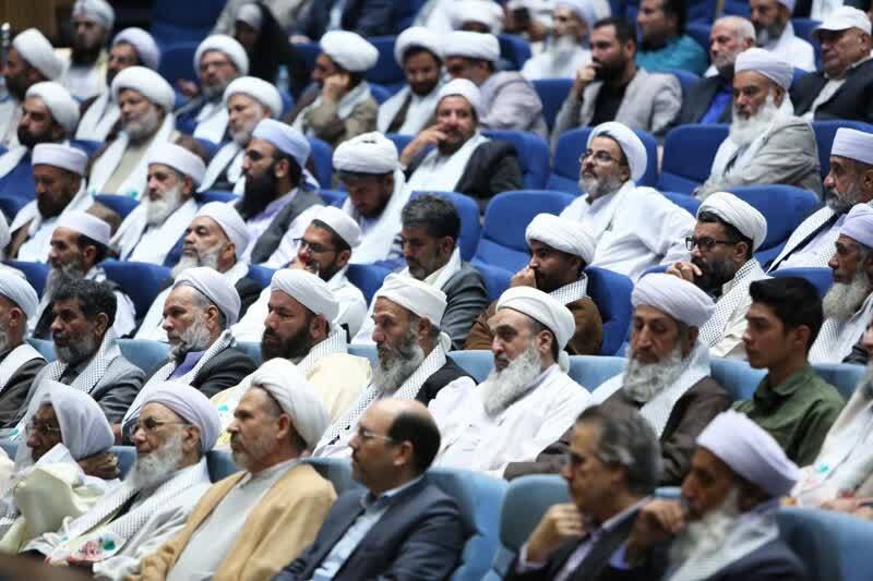 وحدت سنی و شیعه، کلید مقابلهٔ با تهدیدات خارجی و کاهش نفوذ غربب است/ «اختلافات فقهی» نباید باعث جدایی و دشمنی شود/ دشمن با تفرقهافکنی به دنبال شکست اتحاد مسلمانان است وحدت سنی و شیعه، کلید مقابلهٔ با تهدیدات خارجی و کاهش نفوذ غربب است/ «اختلافات فقهی» نباید باعث جدایی و دشمنی شود/ دشمن با تفرقهافکنی به دنبال شکست اتحاد مسلمانان است