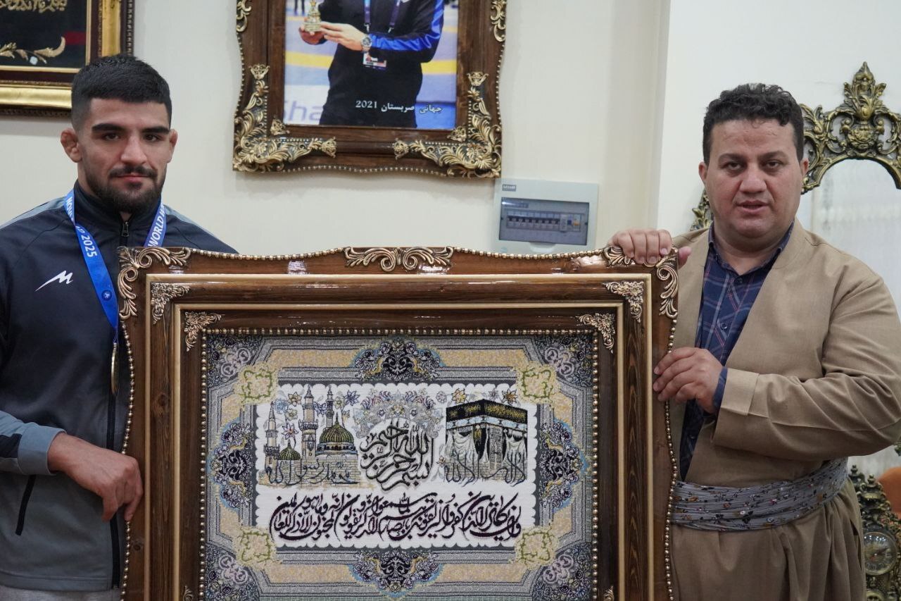 مدال جهانی نتیجه سالها صبر، اشک و تلاش بود/ بزرگترین دغدغه من موضوع استخدامی و اشتغال است مدال جهانی نتیجه سالها صبر، اشک و تلاش بود/ بزرگترین دغدغه من موضوع استخدامی و اشتغال است