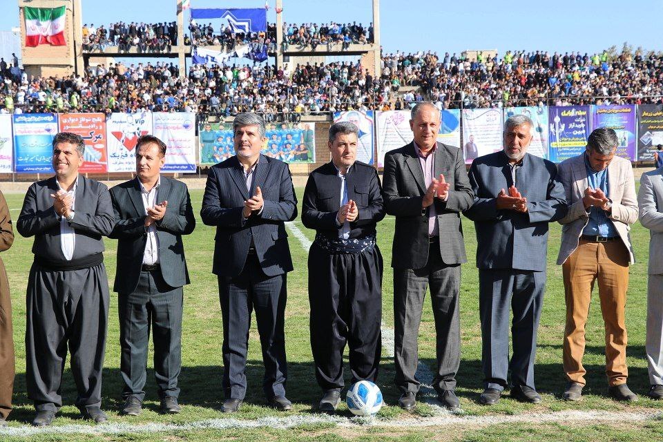 پایان تلخ نماینده کردستان در جام حذفی؛ شهرداری مریوان با بازی قابلتحسین از رقابتها کنار رفت + تصاویر پایان تلخ نماینده کردستان در جام حذفی؛ شهرداری مریوان با بازی قابلتحسین از رقابتها کنار رفت + تصاویر