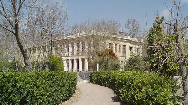 خانه خیر بزرگ شیراز قربانی سوداگری شد/فاجعه فرهنگی در فارس؛ چرا مالک &laquo;باغ مینو&raquo; به آثار ملی پشت کرد؟