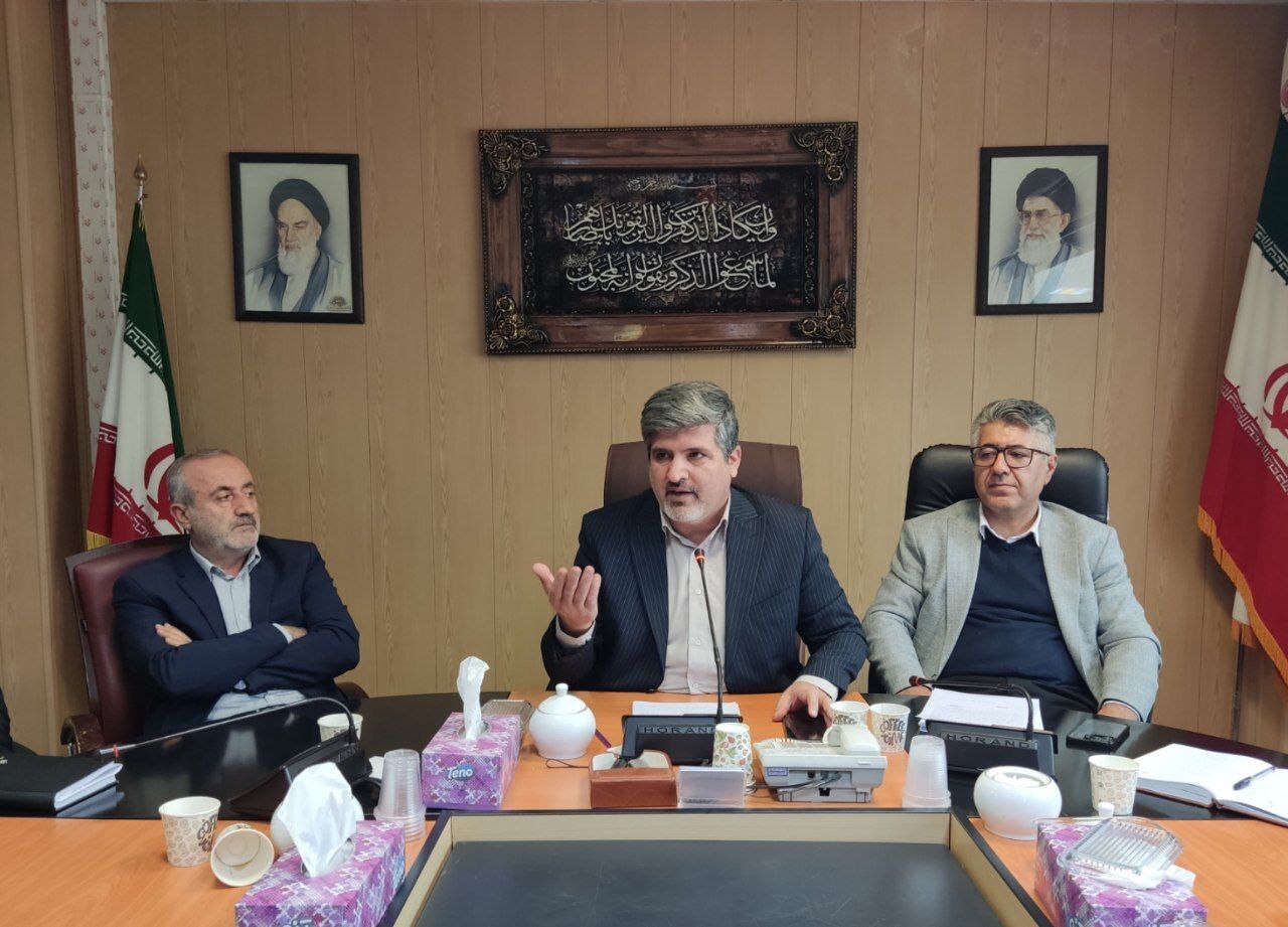 افزایش ۱۱ هزار قلاده&zwnj;ای سگ&zwnj;های بلاصاحب در کردستان/ سلامت جامعه و حقوق حیوانات، هر دو باید رعایت شود