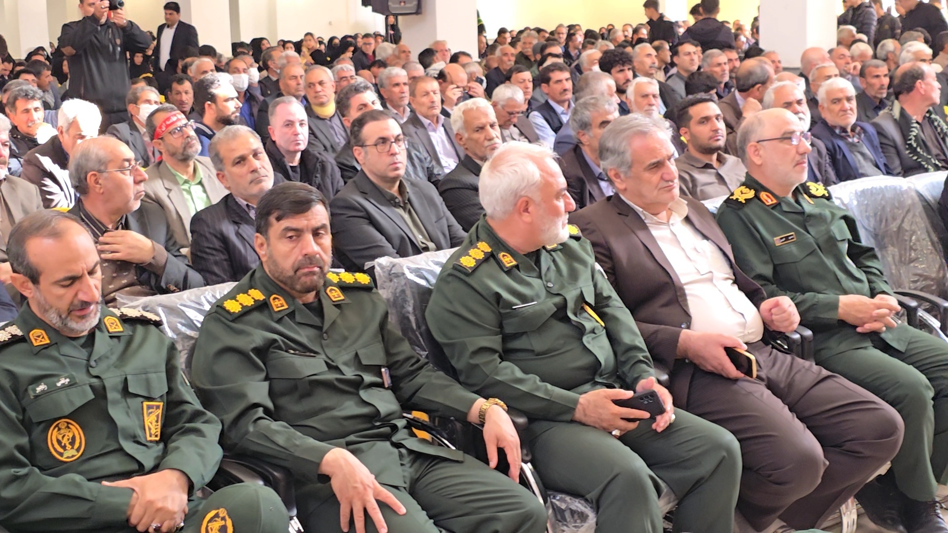 دشمن با جنگ رسانه&zwnj;ای به دنبال منحرف کردن جوانان است