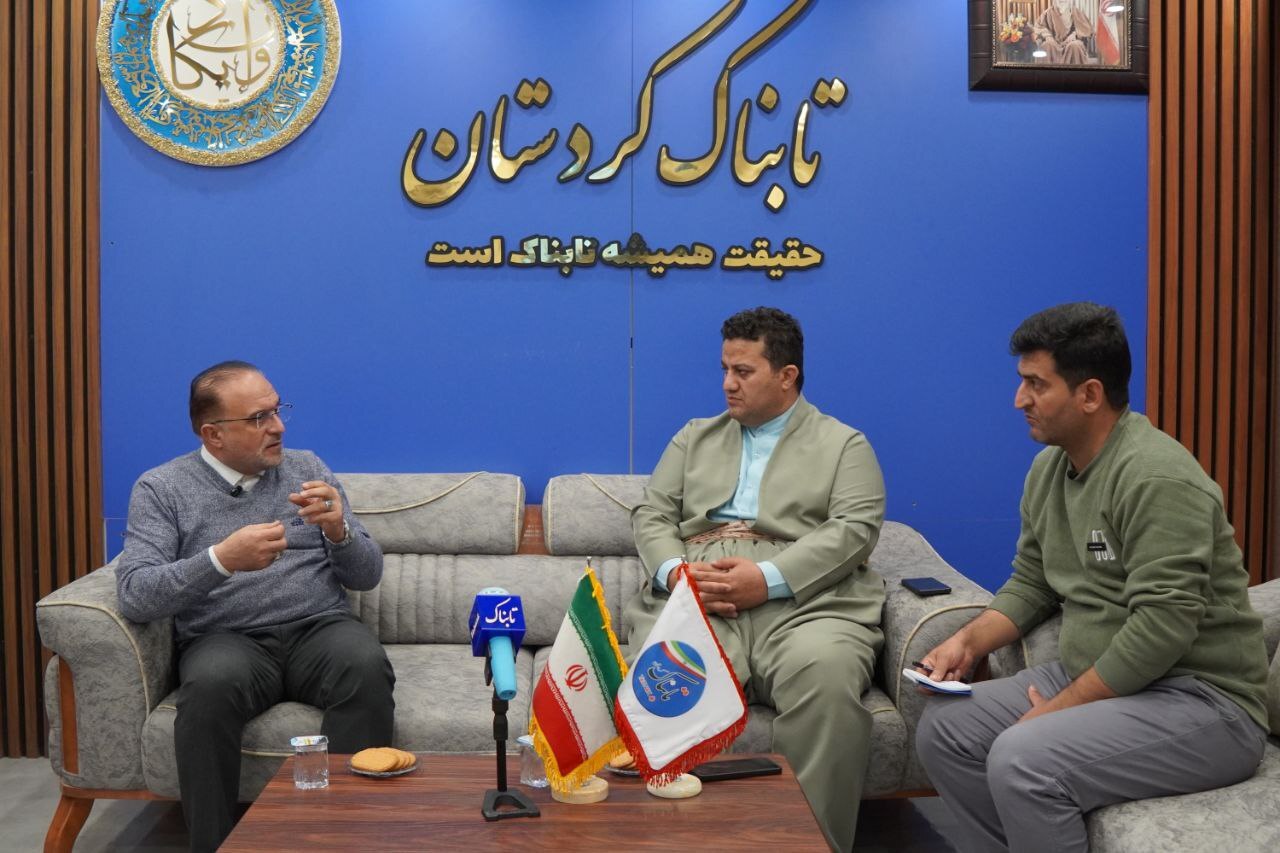 بانکها از مسیر حمایت از بخش خصوصی خارج شدهاند/ ضرورت بازگشت گردش مالی شرکتها و توسعه زنجیره ارزش در کردستان بانکها از مسیر حمایت از بخش خصوصی خارج شدهاند/ ضرورت بازگشت گردش مالی شرکتها و توسعه زنجیره ارزش در کردستان